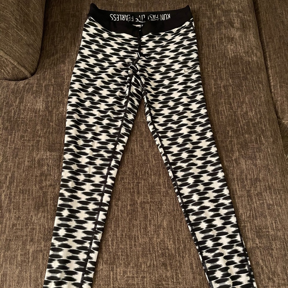 Nike workout leggings